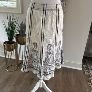 Motto Wom 6 Embroidered A-line Stretch Denim Paneled Skirt, Reversed Serge Seams